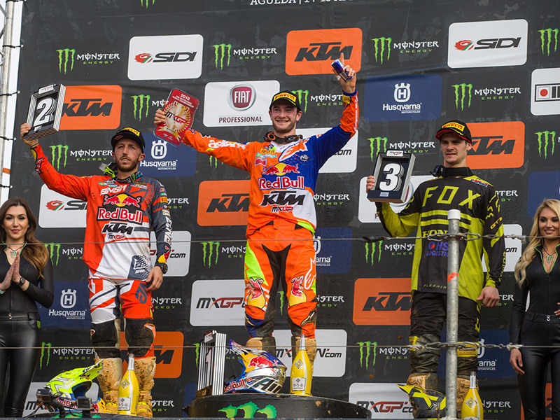 05 18 podium