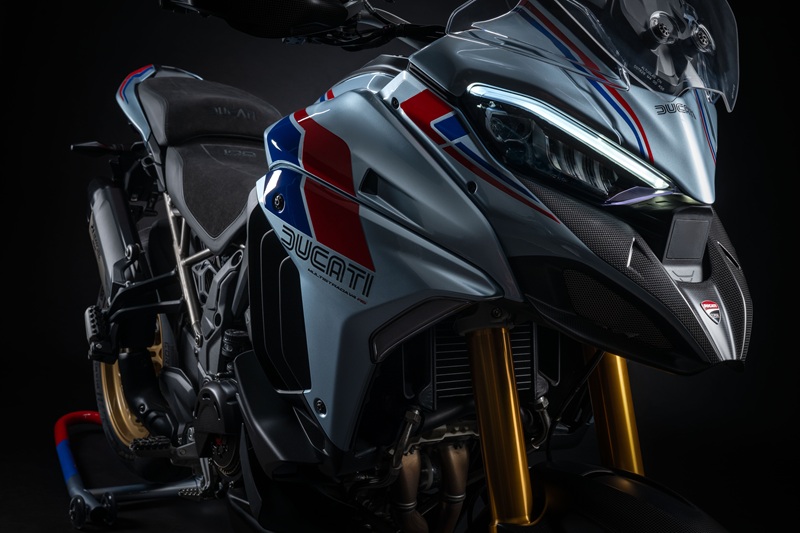 COLLEZIONE 100 MULTISTRADA V4 RS 17