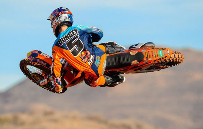 dungey_backon