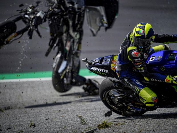 MotoGP: Strašan sudar i pobjeda Doviziosa