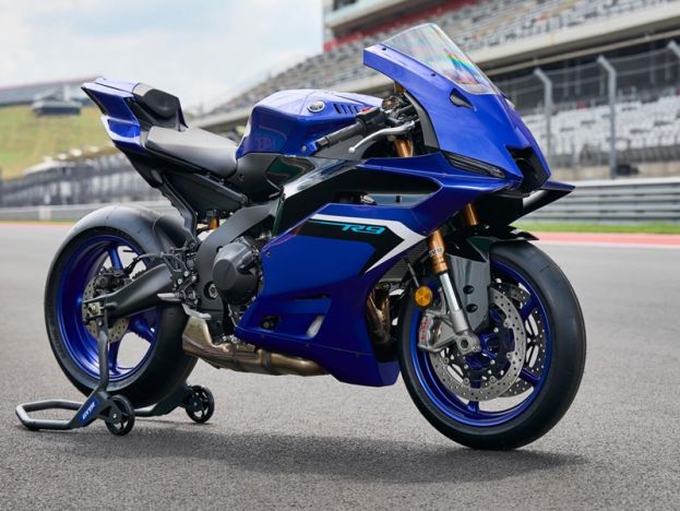 Konačno!!! Predstavljena je sportska Yamaha R9