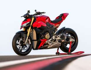 Panigale je gol! Novi Streetfighter V4 s 214 KS